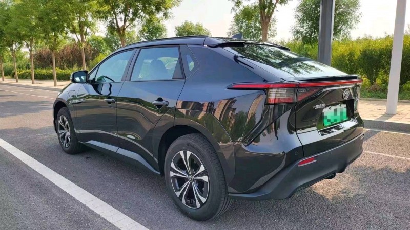 邯郸23年丰田BZ4X9