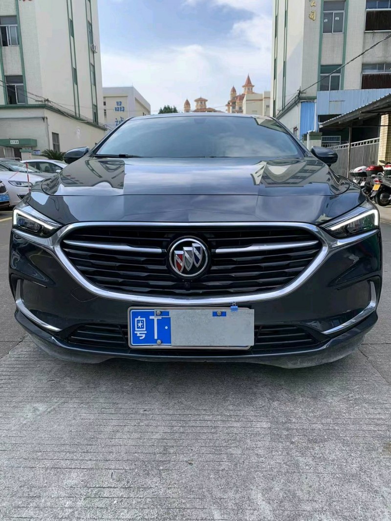 中山20年别克君越1