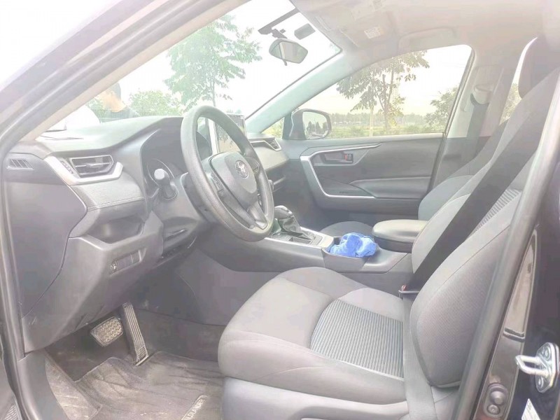 邯郸23年丰田威兰达5