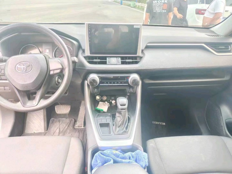 邯郸23年丰田威兰达6