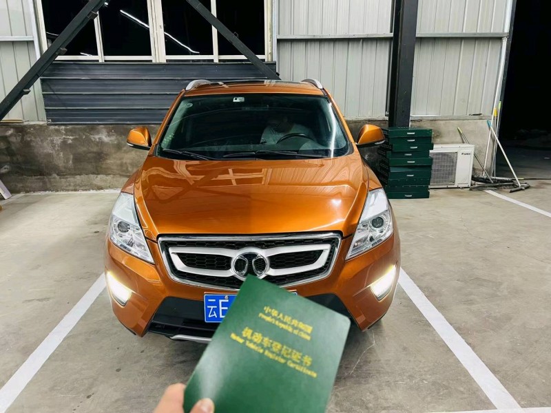 聊城18年北汽绅宝X652