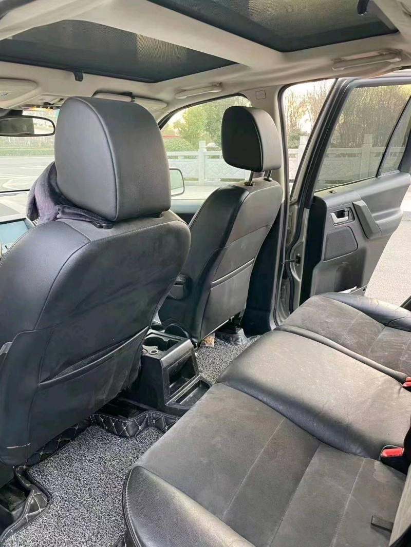 徐州12年路虎发现神行9