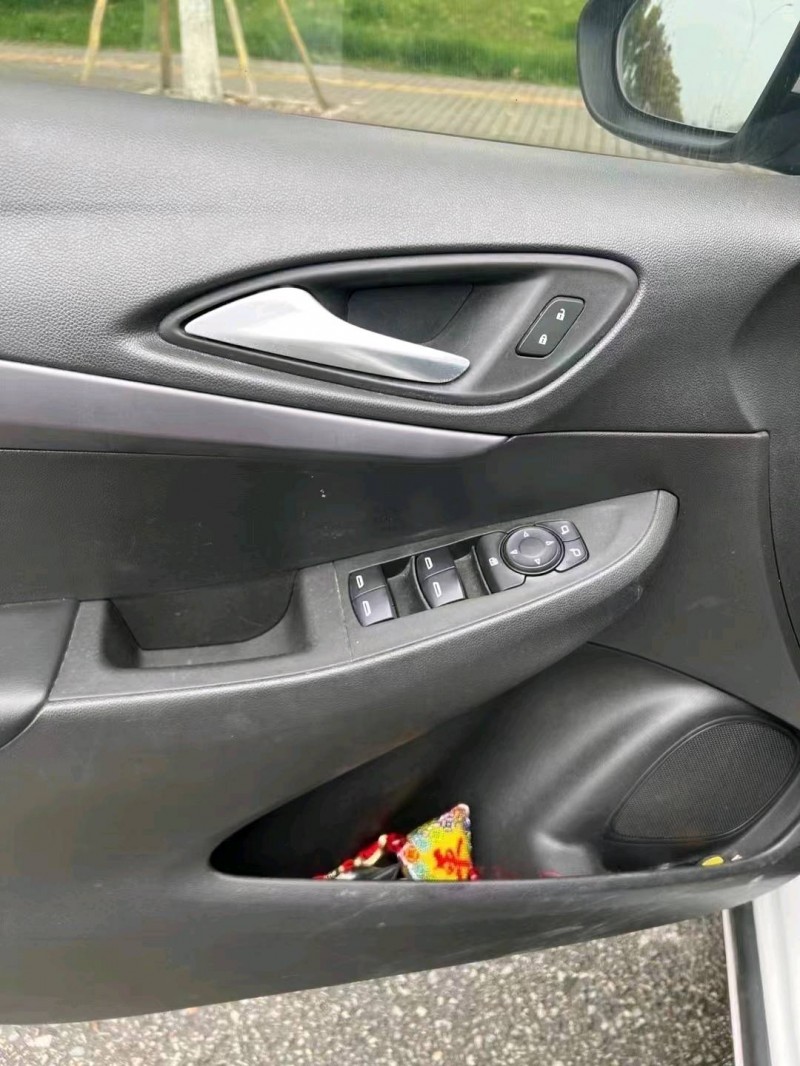 东营18年别克凯越4