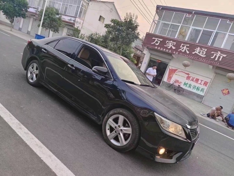 菏泽13年丰田凯美瑞3