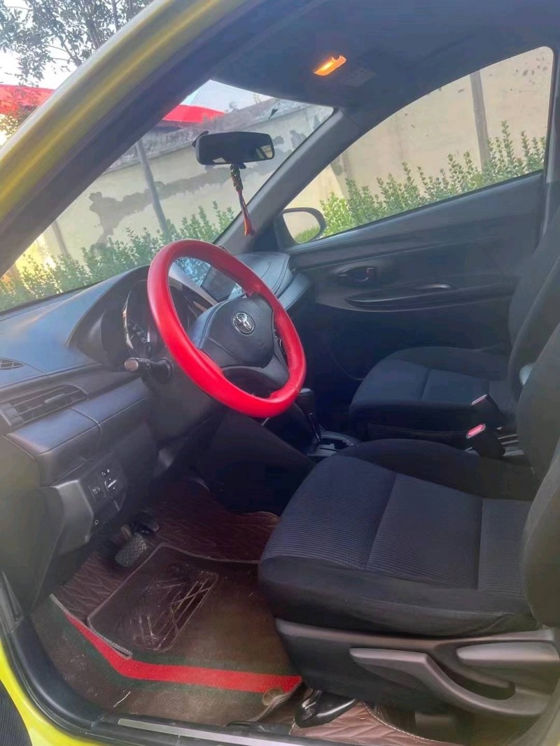 邢台17年丰田YARiS L 致炫9