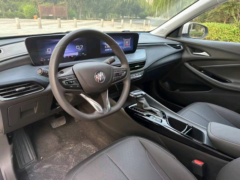 邢台23年别克威朗8