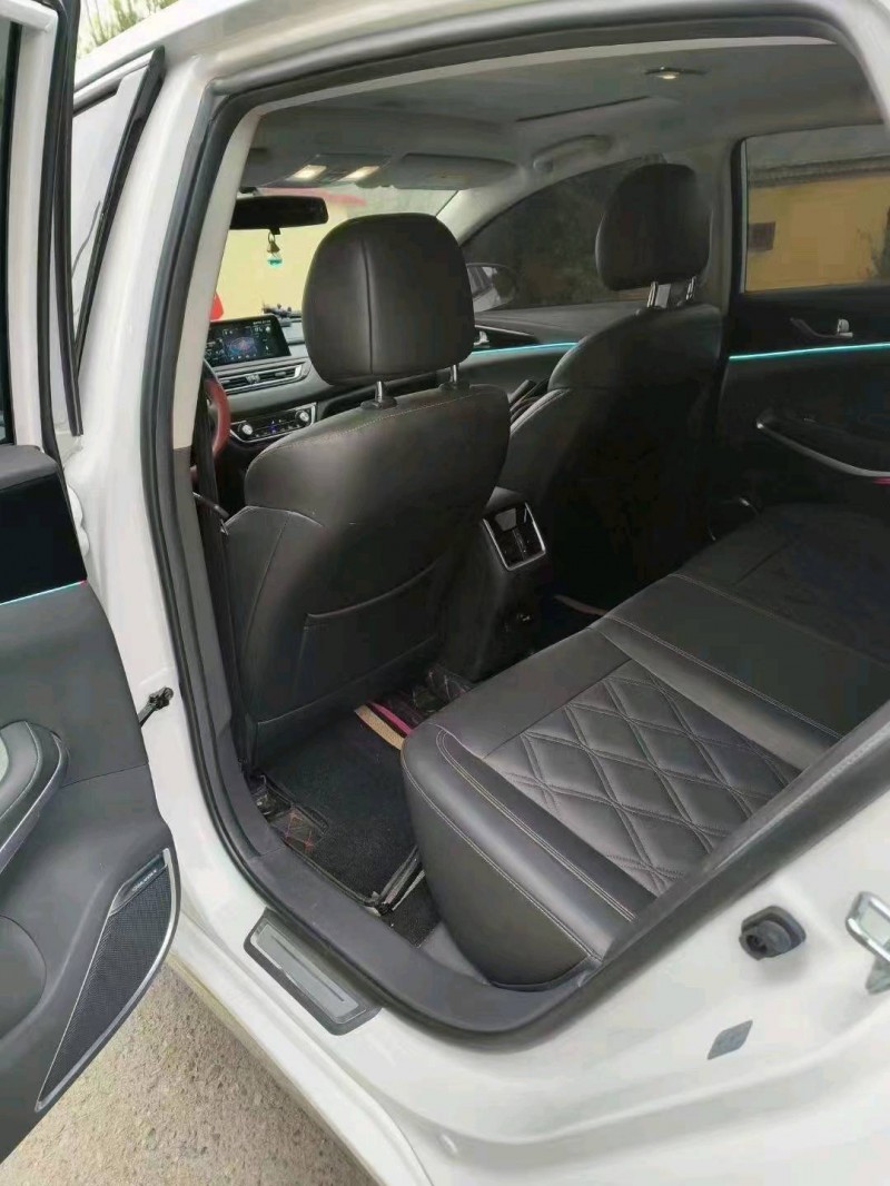 枣庄22年长安汽车锐程CC6