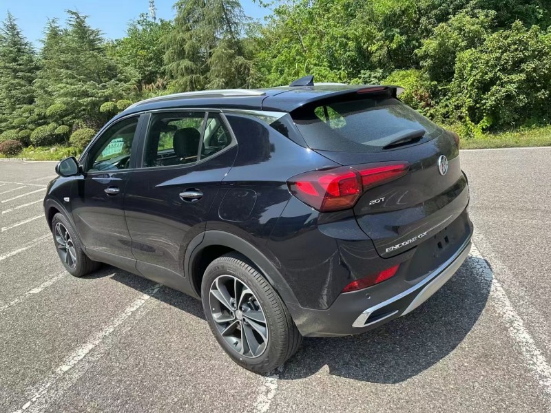 武汉21年别克昂科拉5