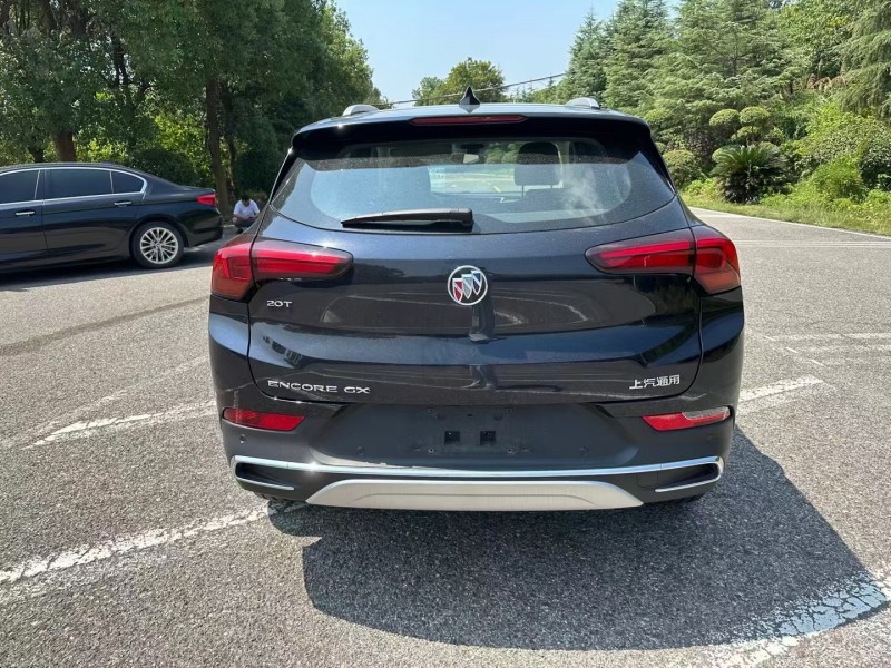 武汉21年别克昂科拉9