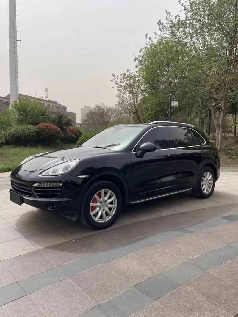 济南11年保时捷卡宴3