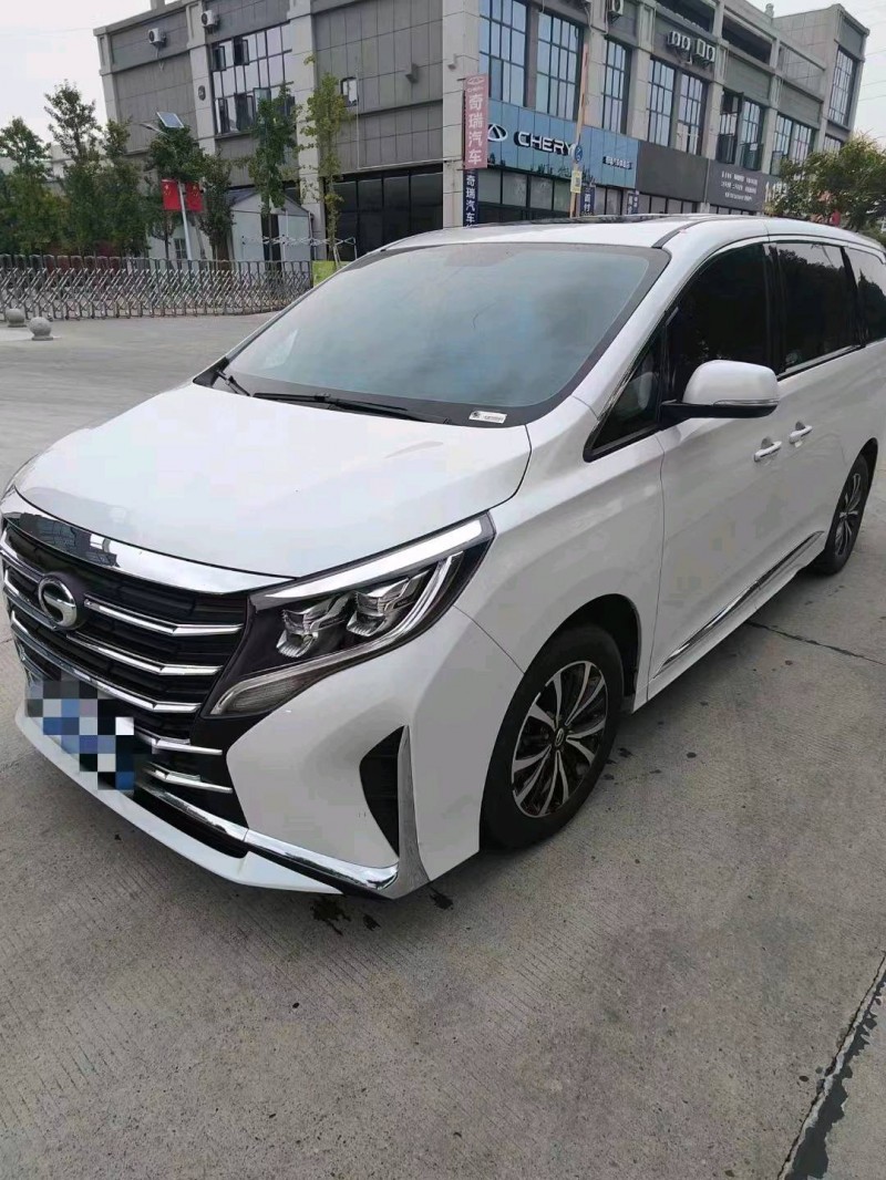宜昌22年傳祺M82