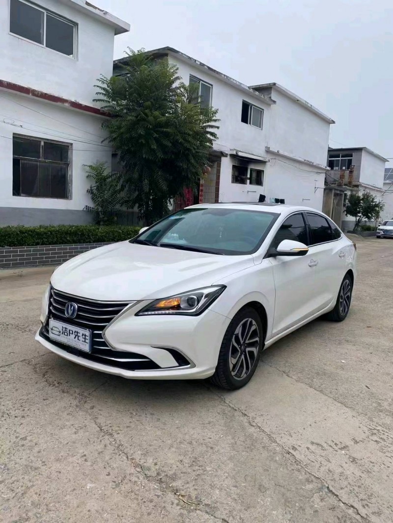 枣庄18年长安汽车逸动4