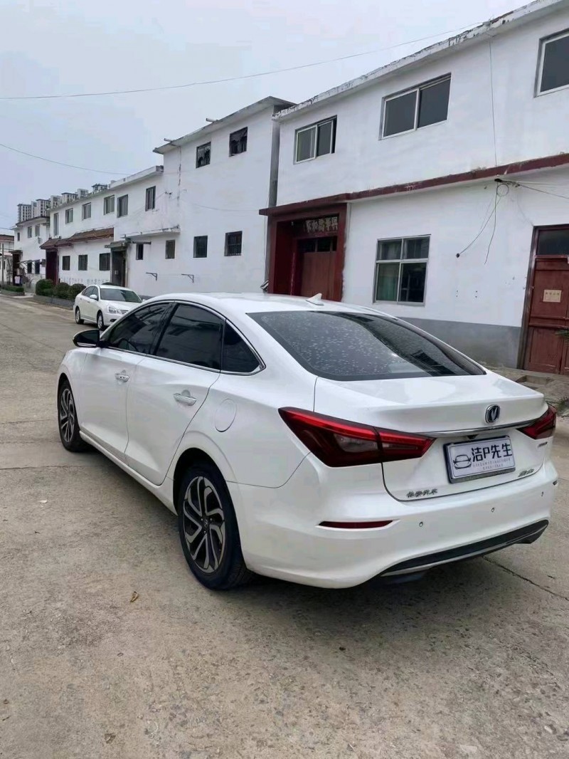 枣庄18年长安汽车逸动6