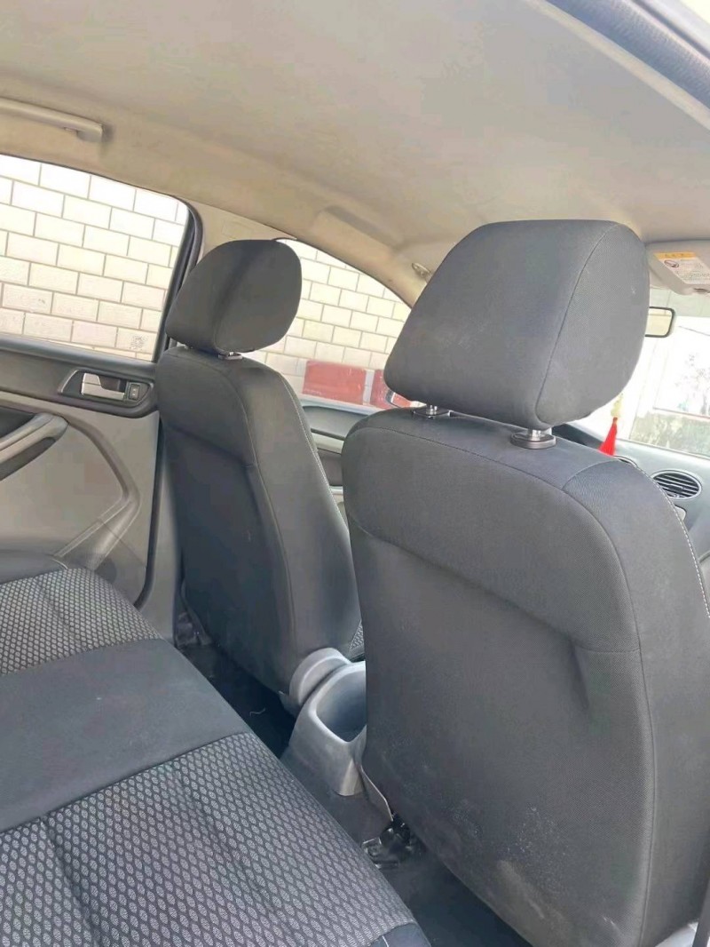 东营16年福特福克斯2