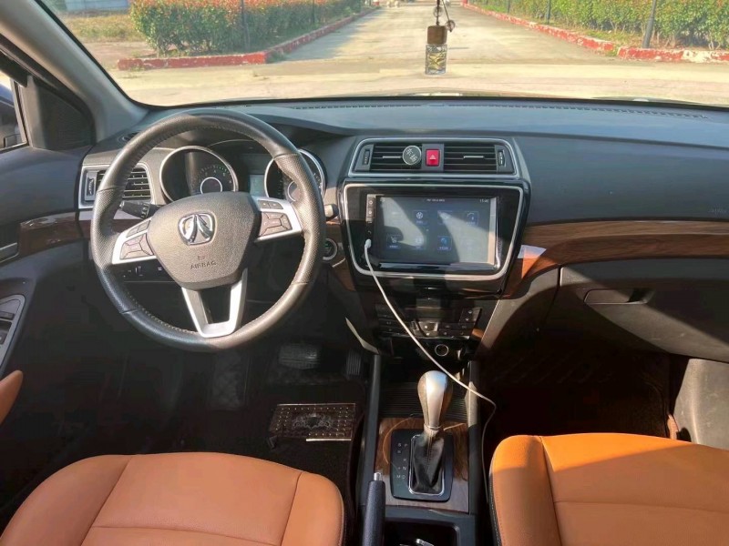 邯郸18年北汽威旺S504