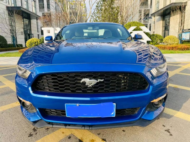 青岛17年福特野马1