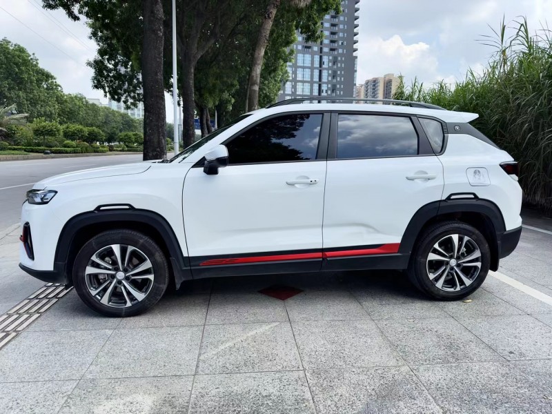 东莞23年长安汽车CS357