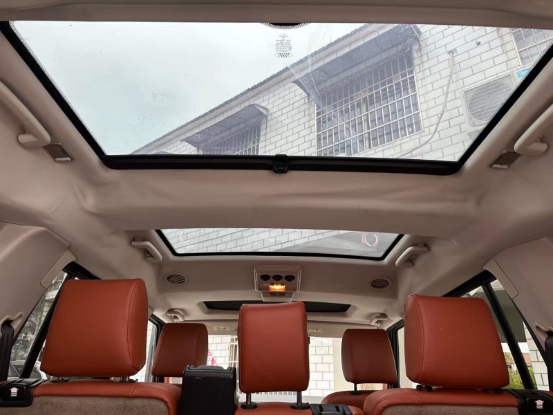 济宁12年路虎发现7