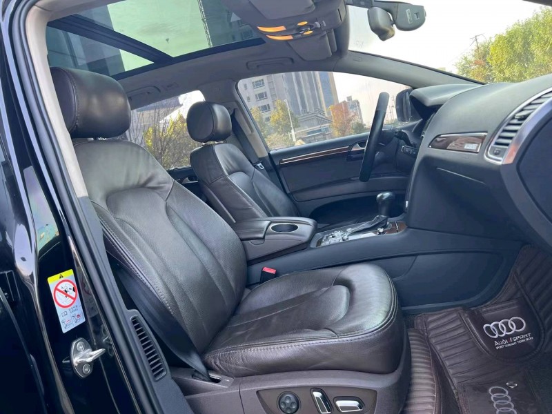 济宁12年奥迪Q74