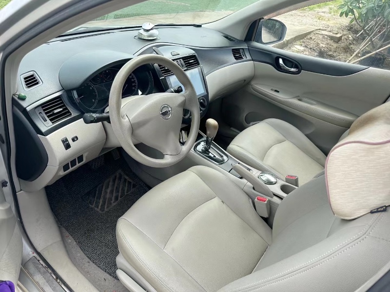 广州11年日产骐达5