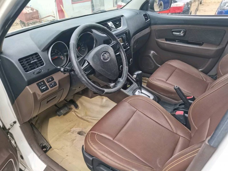 保定15年一汽森雅S804