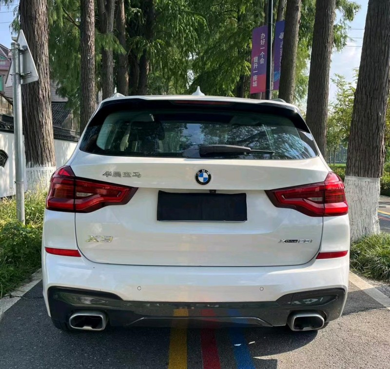 杭州21年寶馬X39