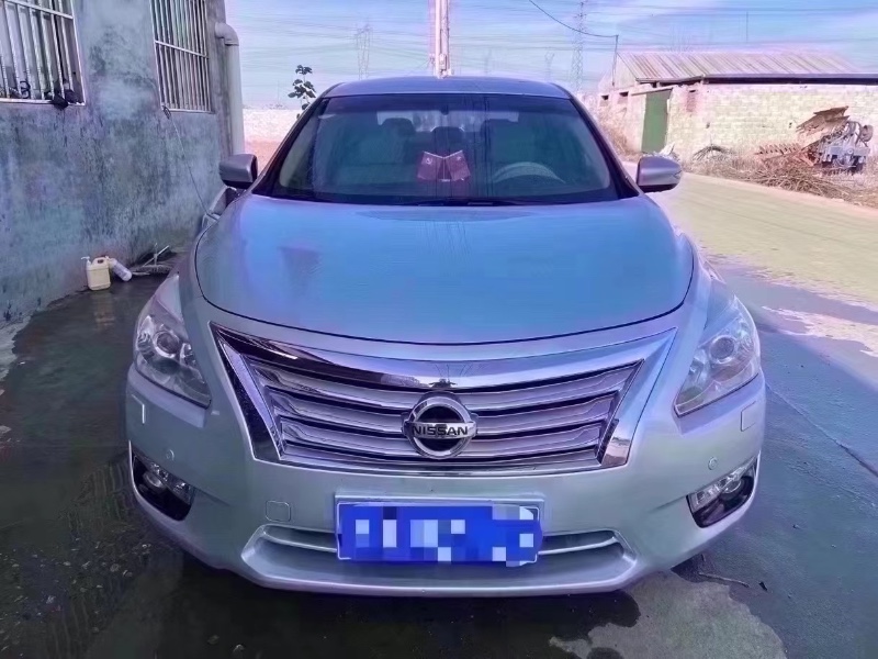 青岛13年日产奇骏1