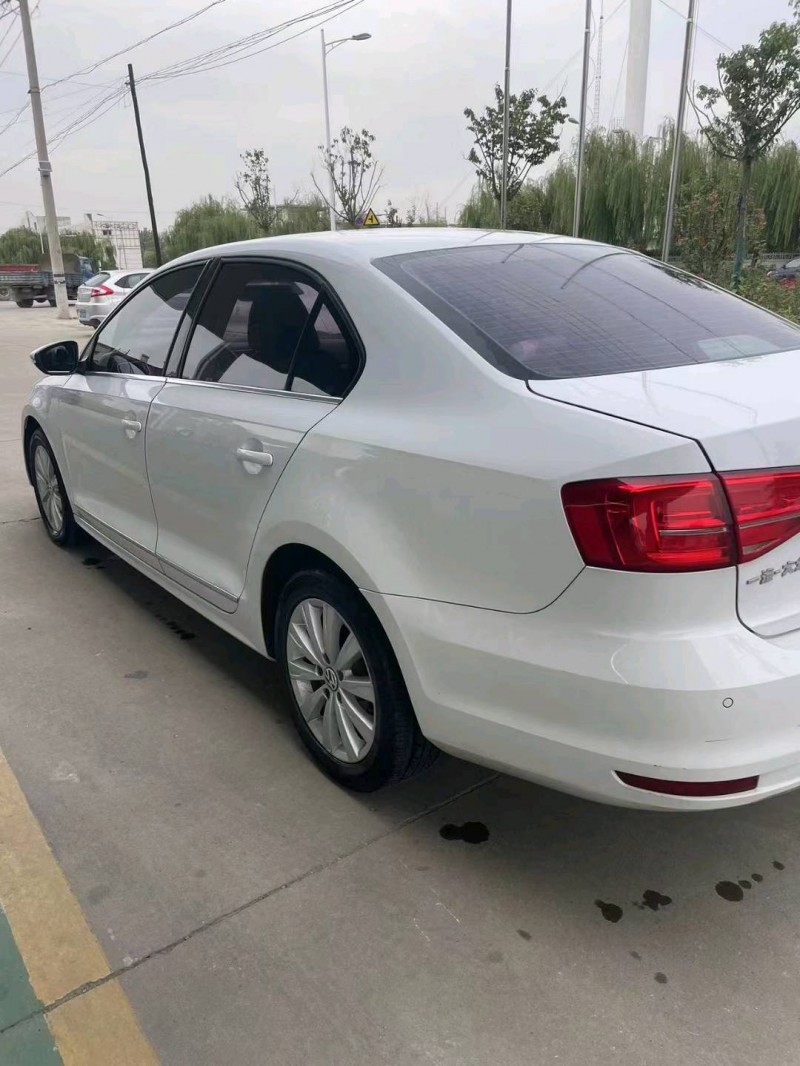 保定16年大众速腾4