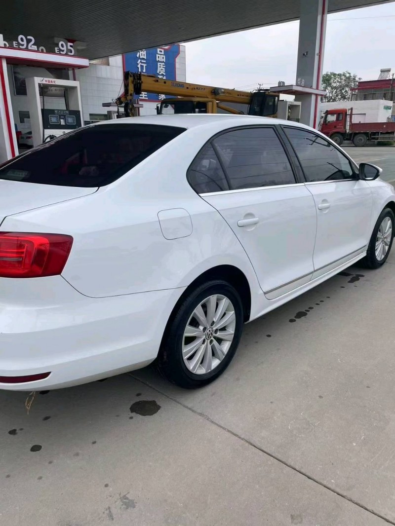 保定16年大众速腾5