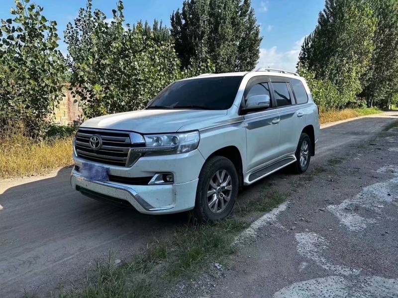 潍坊18年丰田兰德酷路泽2