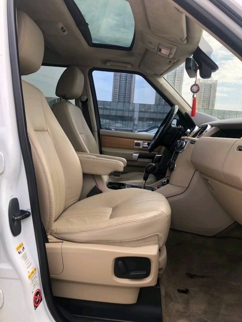 武汉12年路虎发现4