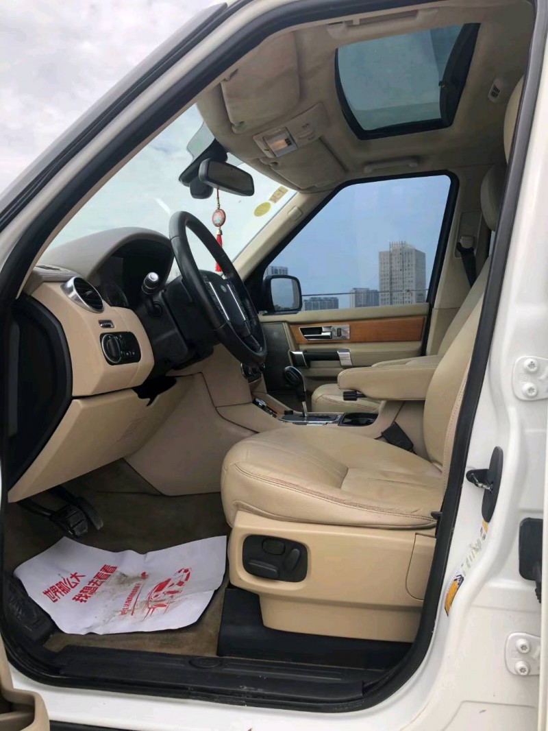 武汉12年路虎发现8