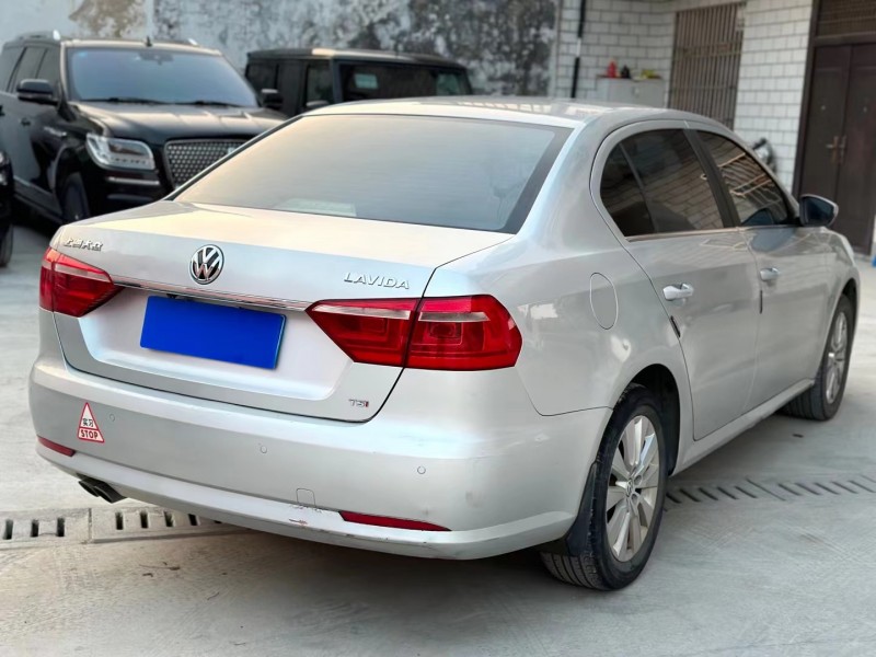 济宁14年大众朗逸4