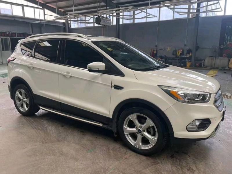 保定17年福特翼虎2