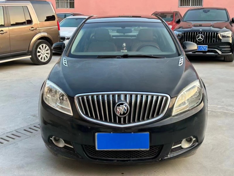 济宁13年别克英朗1