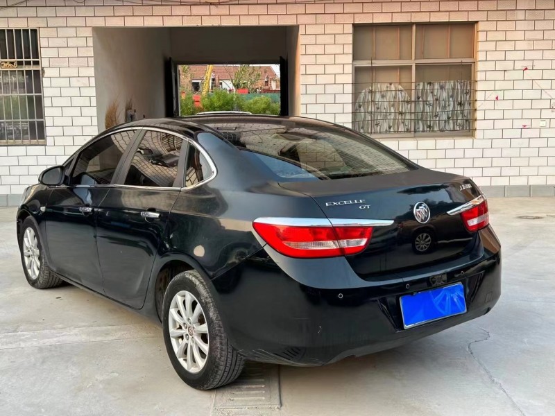 济宁13年别克英朗4