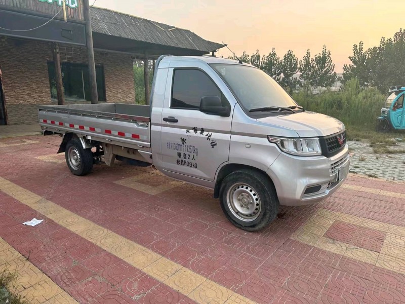 徐州21年五菱汽車榮光小卡2