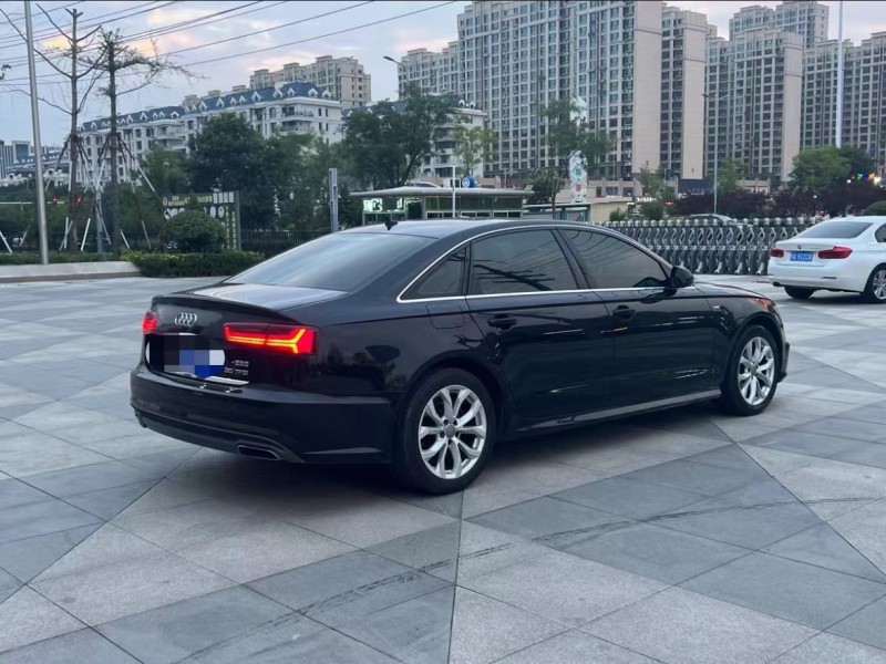 济南18年奥迪A6L8