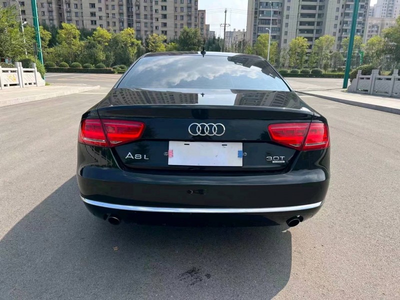 徐州11年奥迪A8L5