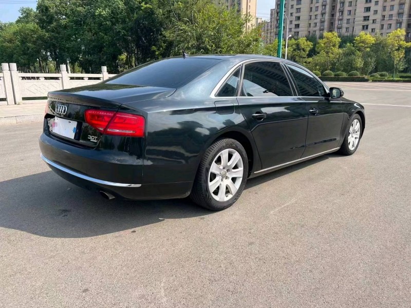 徐州11年奥迪A8L6