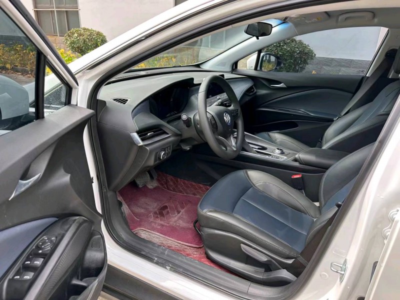 盐城23年别克微蓝5