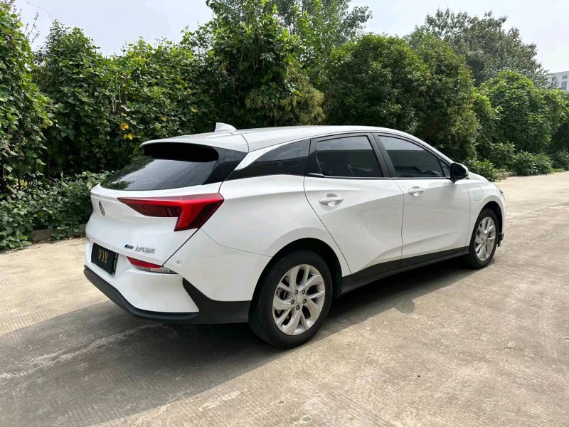 盐城23年别克微蓝7