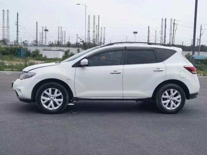 安陽14年日產樓蘭7
