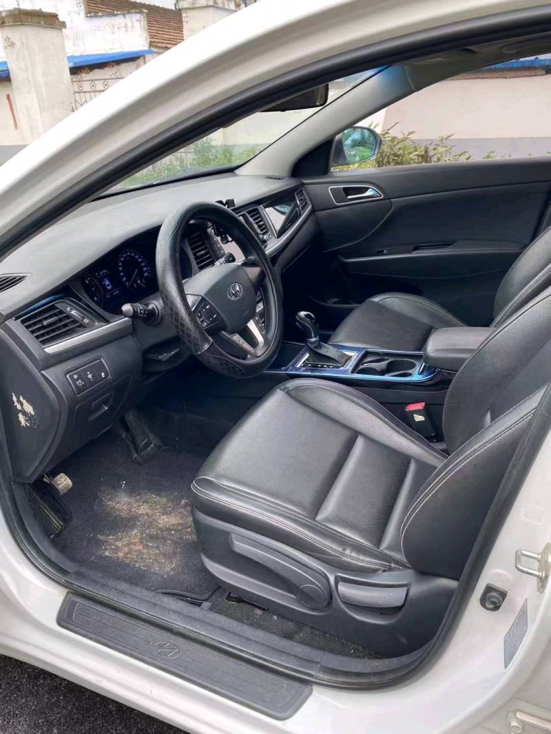 淮南18年现代名图4