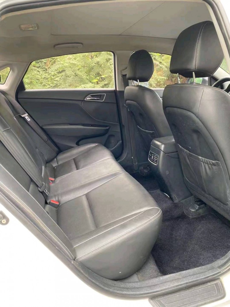 淮南18年现代名图8