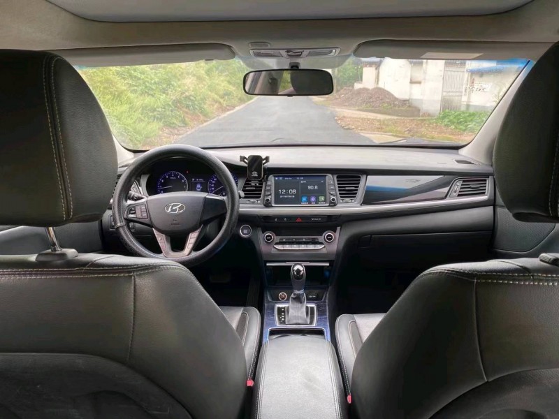 淮南18年现代名图9