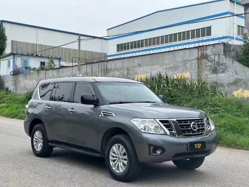 青岛18年日产途乐6