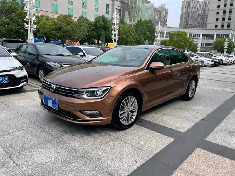 苏州15年大众凌渡8
