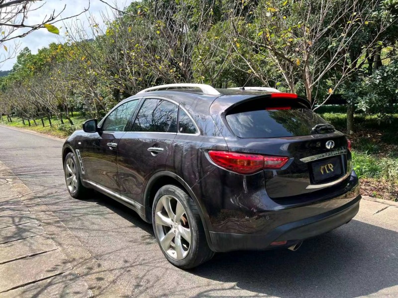 嘉兴10年英菲尼迪FX359