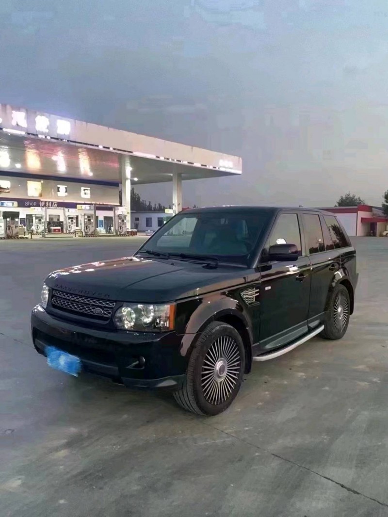 东营13年路虎揽胜运动3